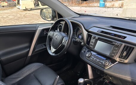 Toyota RAV4, 2015 год, 2 490 000 рублей, 5 фотография