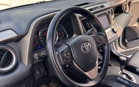 Toyota RAV4, 2015 год, 2 490 000 рублей, 10 фотография