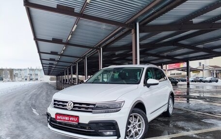 Volkswagen Tiguan II, 2018 год, 2 531 000 рублей, 1 фотография