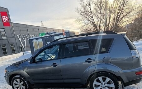 Mitsubishi Outlander III рестайлинг 3, 2011 год, 780 000 рублей, 2 фотография