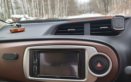 Toyota Vitz, 2013 год, 700 000 рублей, 8 фотография