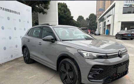 Volkswagen Tiguan, 2025 год, 4 660 000 рублей, 2 фотография