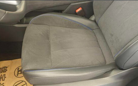 Volkswagen Tiguan, 2025 год, 4 660 000 рублей, 6 фотография