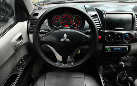 Mitsubishi L200 IV рестайлинг, 2010 год, 1 350 000 рублей, 11 фотография