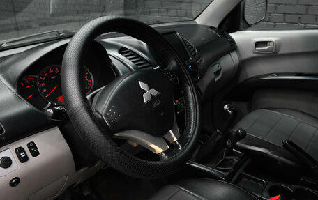 Mitsubishi L200 IV рестайлинг, 2010 год, 1 350 000 рублей, 14 фотография