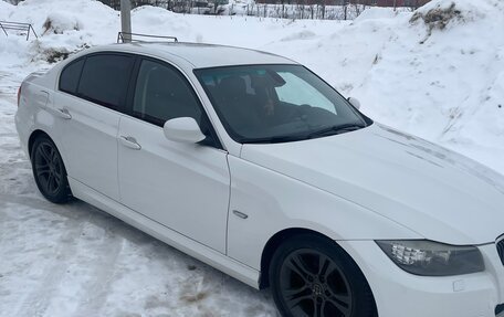 BMW 3 серия, 2011 год, 1 400 000 рублей, 3 фотография