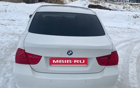 BMW 3 серия, 2011 год, 1 400 000 рублей, 4 фотография