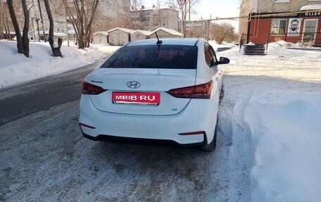Hyundai Solaris II рестайлинг, 2019 год, 1 370 000 рублей, 2 фотография