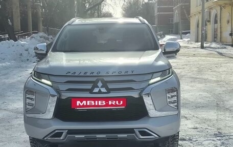 Mitsubishi Pajero Sport III рестайлинг, 2022 год, 4 300 000 рублей, 2 фотография