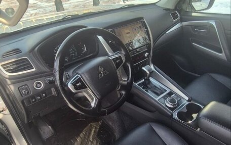 Mitsubishi Pajero Sport III рестайлинг, 2022 год, 4 300 000 рублей, 13 фотография