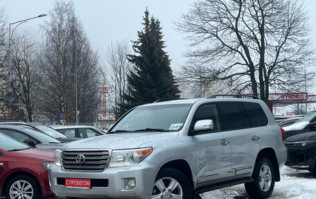 Toyota Land Cruiser 200, 2012 год, 2 999 000 рублей, 3 фотография