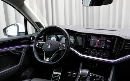 Volkswagen Touareg III, 2022 год, 6 900 000 рублей, 8 фотография