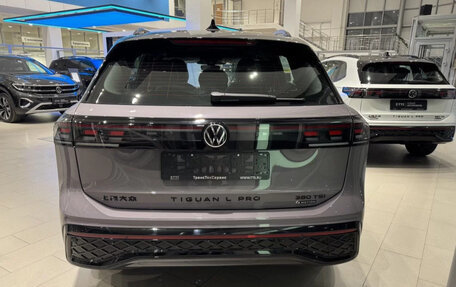 Volkswagen Tiguan, 2025 год, 5 090 000 рублей, 6 фотография