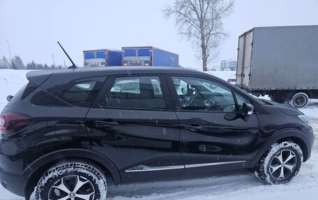 Renault Kaptur I рестайлинг, 2021 год, 1 670 000 рублей, 4 фотография
