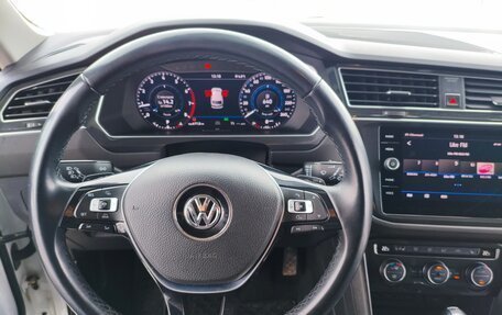 Volkswagen Tiguan II, 2018 год, 2 531 000 рублей, 12 фотография