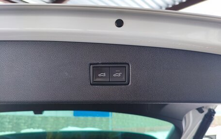 Volkswagen Tiguan II, 2018 год, 2 531 000 рублей, 18 фотография