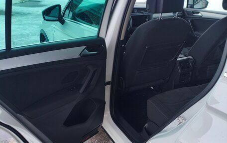 Volkswagen Tiguan II, 2018 год, 2 531 000 рублей, 10 фотография