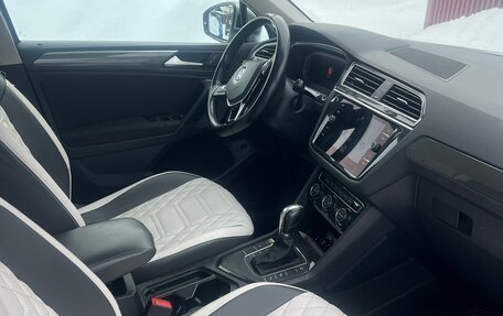 Volkswagen Tiguan II, 2019 год, 2 300 000 рублей, 5 фотография