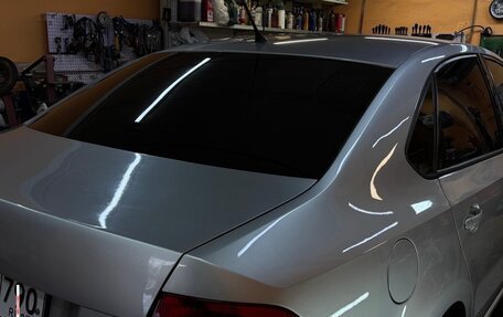 Volkswagen Polo VI (EU Market), 2011 год, 700 000 рублей, 5 фотография