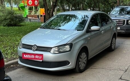Volkswagen Polo VI (EU Market), 2011 год, 700 000 рублей, 12 фотография