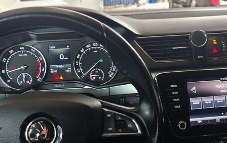 Skoda Superb III рестайлинг, 2018 год, 1 850 000 рублей, 2 фотография