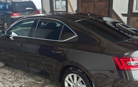 Skoda Superb III рестайлинг, 2018 год, 1 850 000 рублей, 12 фотография