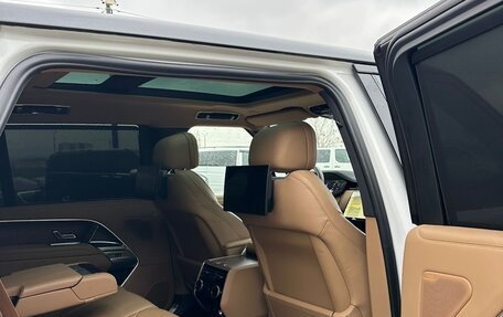 Land Rover Range Rover IV рестайлинг, 2023 год, 15 990 000 рублей, 10 фотография