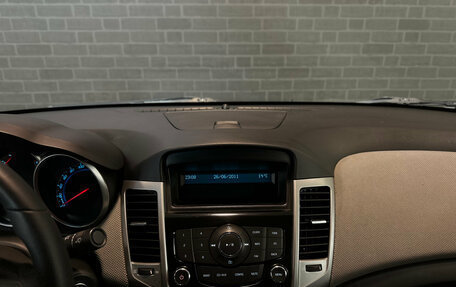 Chevrolet Cruze II, 2011 год, 950 000 рублей, 11 фотография