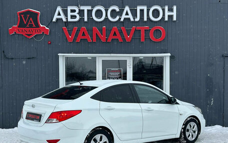 Hyundai Solaris II рестайлинг, 2013 год, 650 000 рублей, 8 фотография