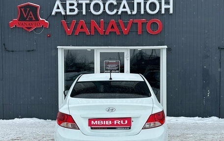 Hyundai Solaris II рестайлинг, 2013 год, 650 000 рублей, 7 фотография