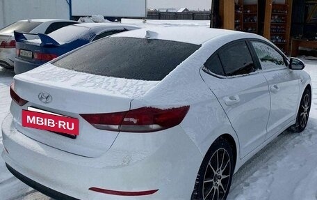Hyundai Elantra VI рестайлинг, 2018 год, 956 650 рублей, 4 фотография
