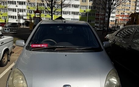 Toyota Vitz, 2000 год, 330 000 рублей, 1 фотография