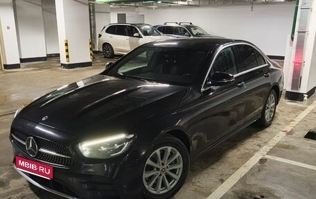 Mercedes-Benz E-Класс, 2021 год, 3 250 000 рублей, 1 фотография