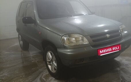 Chevrolet Niva I рестайлинг, 2005 год, 300 000 рублей, 2 фотография