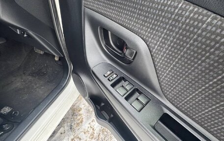 Toyota Vitz, 2019 год, 890 000 рублей, 19 фотография