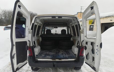 Peugeot Partner II рестайлинг 2, 2006 год, 330 000 рублей, 12 фотография