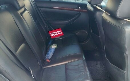 Toyota Avensis III рестайлинг, 2006 год, 700 000 рублей, 6 фотография