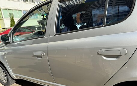 Toyota Vitz, 2000 год, 330 000 рублей, 15 фотография