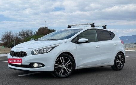 KIA cee'd III, 2013 год, 1 250 000 рублей, 2 фотография