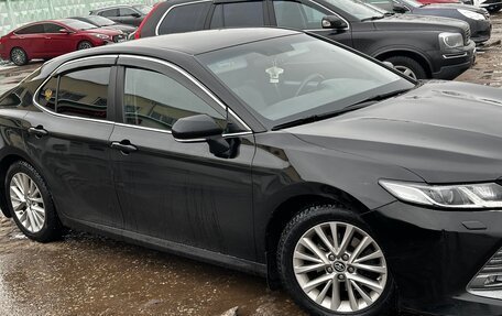 Toyota Camry, 2018 год, 2 350 000 рублей, 6 фотография