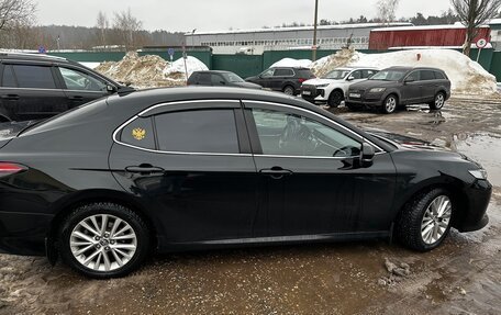 Toyota Camry, 2018 год, 2 350 000 рублей, 4 фотография