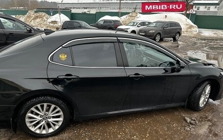 Toyota Camry, 2018 год, 2 350 000 рублей, 5 фотография