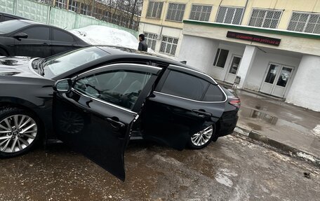 Toyota Camry, 2018 год, 2 350 000 рублей, 16 фотография