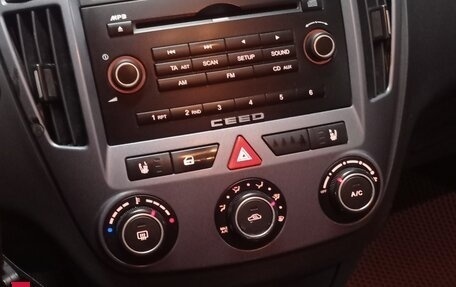 KIA cee'd I рестайлинг, 2009 год, 720 000 рублей, 15 фотография