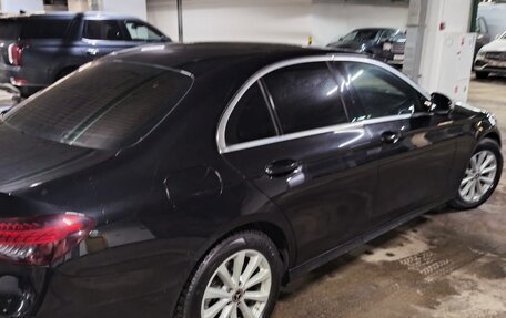Mercedes-Benz E-Класс, 2021 год, 3 250 000 рублей, 3 фотография