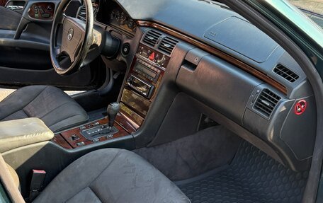 Mercedes-Benz E-Класс, 1996 год, 400 000 рублей, 6 фотография