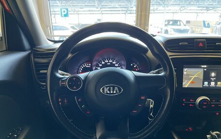 KIA Soul II рестайлинг, 2018 год, 1 750 000 рублей, 11 фотография