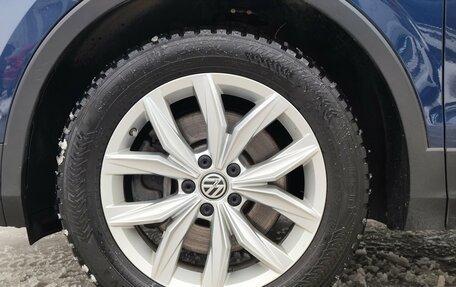 Volkswagen Tiguan II, 2017 год, 2 649 000 рублей, 4 фотография