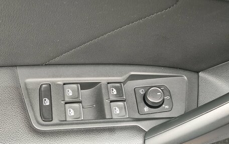 Volkswagen Tiguan II, 2017 год, 2 649 000 рублей, 5 фотография