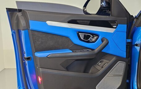 Lamborghini Urus I, 2021 год, 20 950 000 рублей, 9 фотография